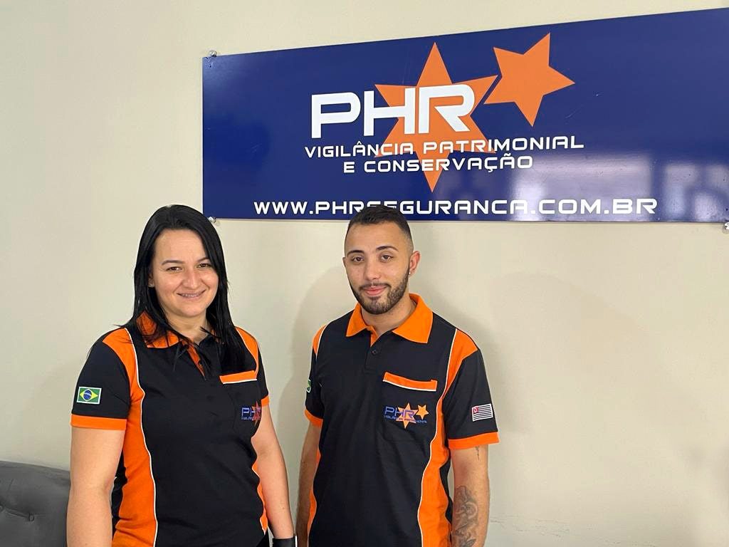 equipe-na-sede-grupo-phr-seguranca-vigilancia-patrimonial-sao-paulo-2